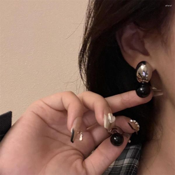 Boucles d'oreilles coréennes en perles noires, géométriques ovales, rétro, Simple, haute qualité, Niche, accessoires de fête pour femmes