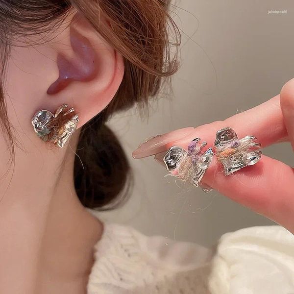 Pendientes de tuerca con forma de corazón tejido de lana de Corea para mujer, joyería sencilla y dulce a la moda