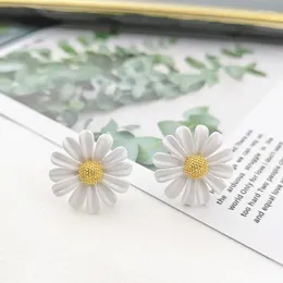 Stud Oorbellen Koreaanse Leuke Vintage Bloem Emaille Glazuur Voor Vrouwen Mode Asymmetrische Daisy Boucle D'oreille Brincos Sieraden Geschenken