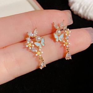 Pendientes de tachuelas coreana exquisita flor de martetaria borlaje para mujeres circon estrella luna gatita colgan pendientes joyas de boda joyería