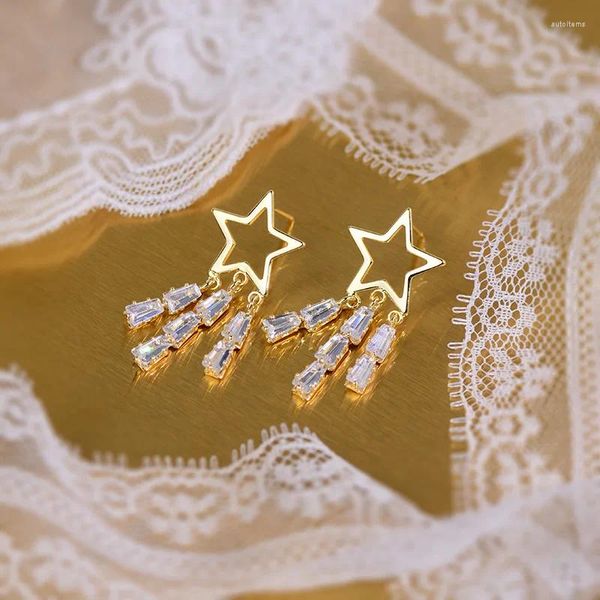 Pendientes de tuerca, circonita exquisita coreana, borla de estrella de cinco puntas, temperamento, diamantes de imitación brillantes para regalo de niñas.