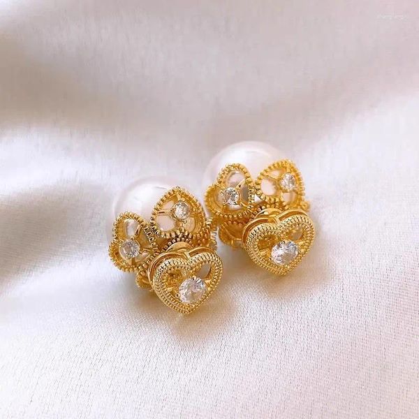 Boucles d'oreilles à goujons de style coréen Tempérament de luxe Arrière suspendu Imitation perle Love Banquet de cadeaux pour femmes bijoux