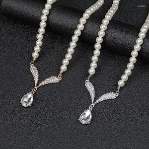 Boucles d'oreilles Version coréenne collier de perles ensemble de boucles d'oreilles mode féminine tempérament romantique doux robe de mariée accessoires en gros