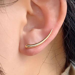 Pendientes de tuerca con Clip para mujer, gancho largo para oreja, Luna curvada, Metal, escalada, Piercing, joyería de moda, regalos