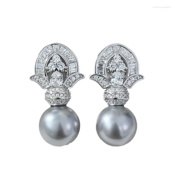 Les boucles d'oreilles de goujon Longlong Gold's 925 Silver Silver synthétisées de 11 mm gris perle sont à la mode