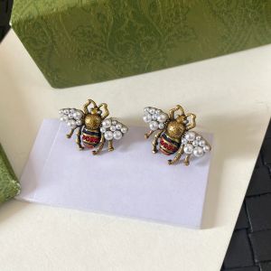 Stud -oorbellen luxe designer Stud vintage oorbellen bijen hoogwaardige liefde cadeau vrouwen sieraden niet allergisch geschenk oorrang maat 1.7x2,5 cm w