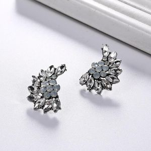 Boucles D'oreilles De Luxe De Mode Simple Plein De Strass Clair Creux En Forme D'aile Pour Les Femmes Cristal Oreille Bijoux En Gros