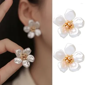 Boucles d'oreilles de luxe pour femmes, mode rétro français, perle, bijoux féminins, fleur douce, accessoires cadeaux tendance, 2024