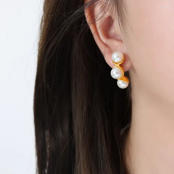 Pendientes Marka con cuentas de cristal blanco para mujer, joyería chapada en oro de acero inoxidable, pendientes de moda para chica, regalo de fiesta al por mayor