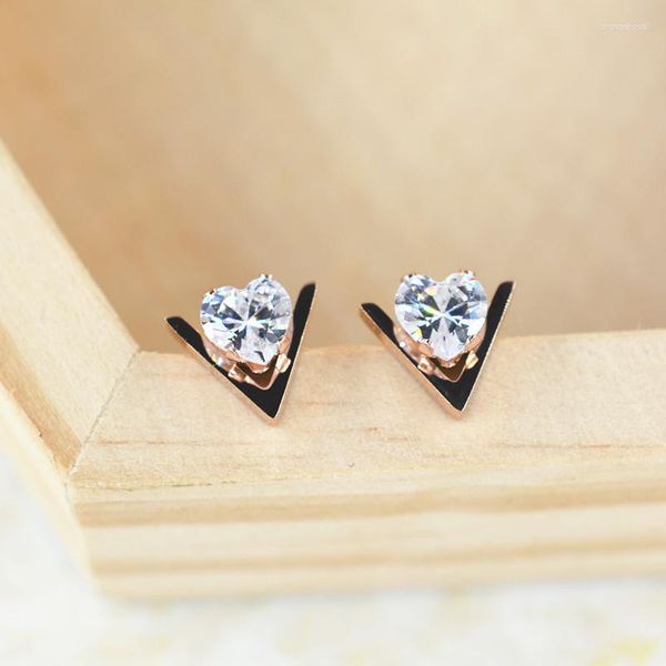 Pendientes Martick geométricos con forma de V cúbica grande con corazón deslumbrante moda de diamantes de imitación para regalo de niña E197