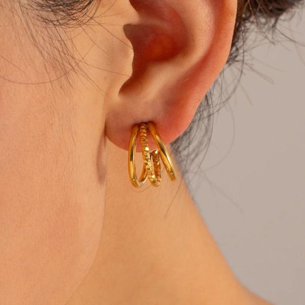 Boucles d'oreilles Minar Simple évider trois couches ton marteau en forme de C pour les femmes boucle d'oreille en acier inoxydable plaqué or 18 carats PVD