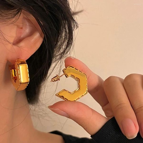 Boucles d'oreilles étalon minimaliste chunky C Forme Post en acier inoxydable pour les femmes 18k plaqué irrégulier glossy cerceau cyber punk cadeau