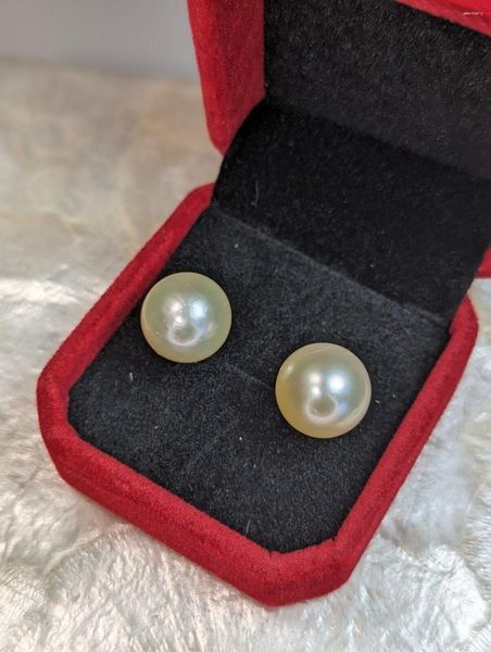 Boucles d'oreilles à tige rondes naturelles de 9 à 10 mm, perles blanches de la mer de Chine méridionale, or 18 carats