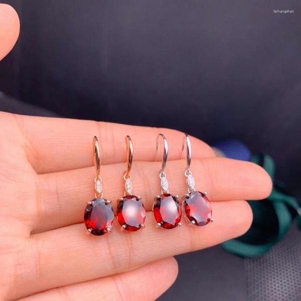 Boucles d'oreilles Natural Garnet Eart Simple Fashionable Exquise Compact 925 Silver Studs Lady Charm