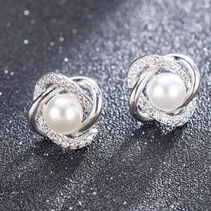 Stud -oorbellen ne'w witte imitatie Pearl voor vrouwen elegante bruids bruiloft verlovingsfeest accessoires glanzende cz luxe sieraden