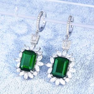 Stud -oorbellen Origineel Design Princess Cut Women's Glitter Green High Carbon Diamond Luxury Jewelry Gifts Party