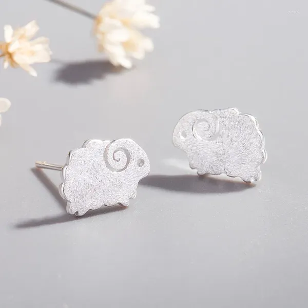 Boucles d'oreilles PANJBJ couleur argent mouton boucle d'oreille pour femmes fille dessin animé mignon coréen élégant délicieux bijoux cadeau d'anniversaire goutte