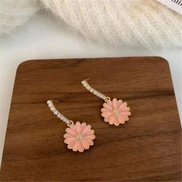 Boucles d'oreilles Pink Rose Dripping Oil Daisy Flower Pearl Sweet mignon Girly Women's Korean Style Jewelry Gift