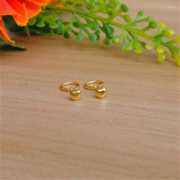 Pendientes de tuerca de oro amarillo puro y macizo de 24 quilates, corazón perfecto para mujer, 0,32 g, 2 mm de ancho