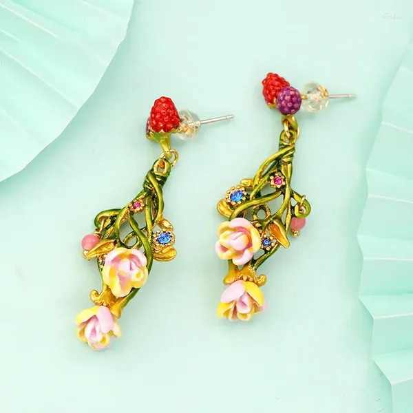 Boucles d'oreilles fruits framboise, bijoux de créateur originaux sans trous d'oreille, Clip petites baies fraîches de printemps et d'été