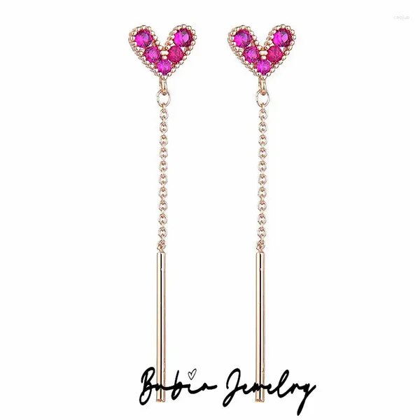 Pendientes de tachuelas Ruby Love Exquisito S925 Pure Silver Needle Corean Cold y estilo simple