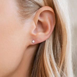 Boucles d'oreilles à tige en argent sterling S925 avec diamant de laboratoire (1/6 carat, poids total)