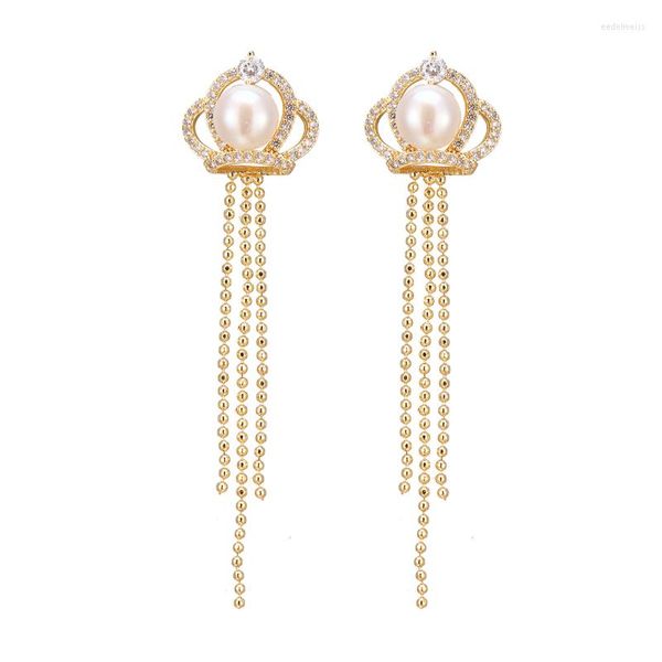 Pendientes de botón Diseño de temporada Pendiente largo de oro con corona Contiene borlas de perlas exquisitas Estilo Decoración de mujer Cena importante