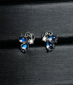 Stud -oorbellen verkopen S925 Sterling Silver Pure Natural Moonlight Stone Bow Tie geen geoptimaliseerde hoofd