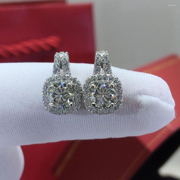 Boucles d'oreilles en argent 925 Test de diamants d'origine Passé Total 1 carat D Couleur Moissanite Coussin en forme de pierres précieuses taillées en brillant
