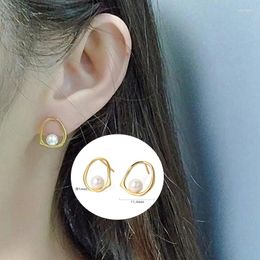 Boucles d'oreilles étalons simples atmosphériques petites boucles d'oreille féminines femelles douce joker cartilage fashion dames géométrique délicate