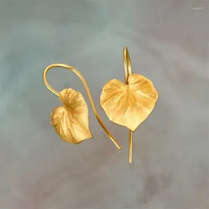 Pendientes de tuerca de diseño sencillo para mujer, hoja de loto, declaración de moda, flor de Metal, regalo de fiesta, joyería al por mayor