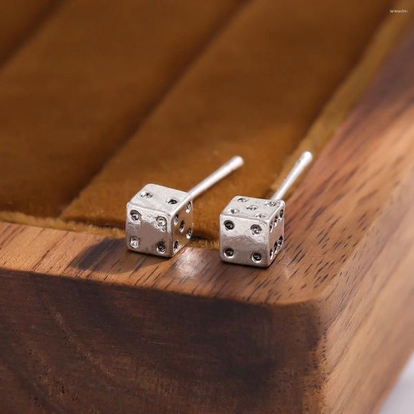 Boucles d'oreilles étalons Cube géométrique plaqué en argent rétro simple