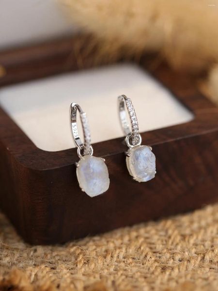 Boucles d'oreilles simples et élégantes en argent 925 pour femmes, avec pierre de lune de forme ovale, pour assister à un anniversaire ou à un mariage