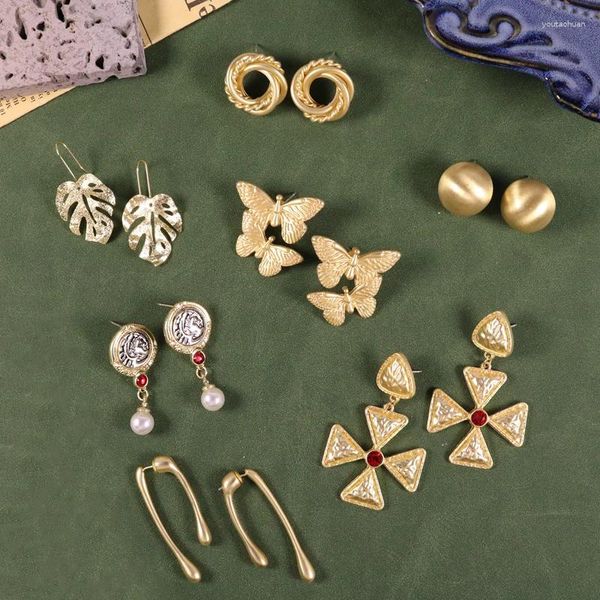 Boucles d'oreilles simples en métal papillon feuille pendentif rond charme Styles Punk bijoux Pendientes pour les femmes