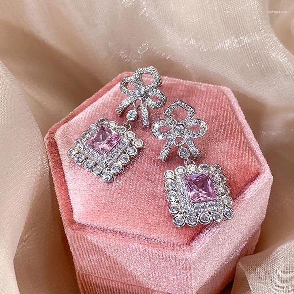 Pendientes de tuerca con incrustaciones cuadradas, lazo de diamante rosa, Súper Hada, joyería de boda para fiesta completa, venta al por mayor para mujer