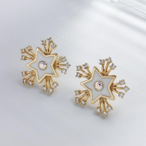 Boucles d'oreilles clous pour femmes 2023 bijoux tendance en forme d'étoile couleur or filles avec des cadeaux de noël en cristal autrichien