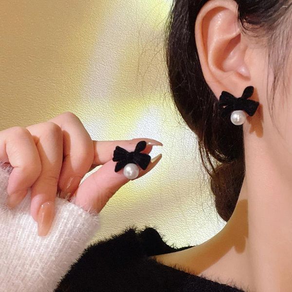 Boucles d'oreilles à tige en velours noir pour femmes, Imitation de perles, tendance, élégantes, tempérament doux, cadeaux d'anniversaire pour filles