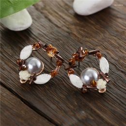 Boucles d'oreilles étalon tdqueen gold couleur métal simulé de fleur de perle bijoux de mode de mode Crystal cristal rond oreille pour femmes