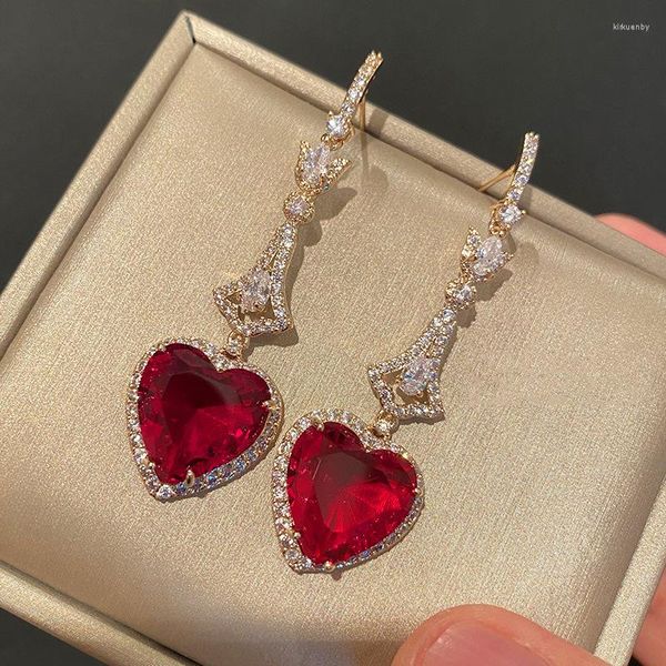 Boucles d'oreilles à tige tempérament rouge Tourmaline paillettes diamant en forme de coeur amour longue célébrités féminines vent oreille bijoux