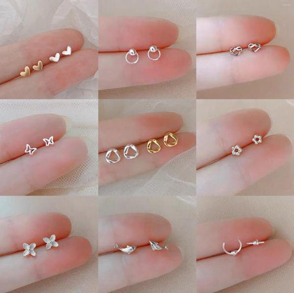 Pendientes de tuerca pequeños minimalistas chapados en plata coreanos Mini estrellas de corazón pequeñas para mujeres estudiantes adolescentes joyería Simple para Piercing en la oreja