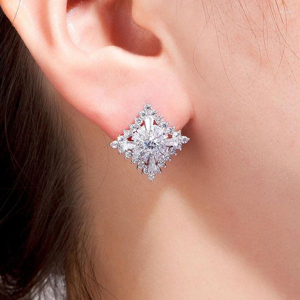 Boucles d'oreilles tendance pour femmes, carré en Zircon, luxe, blanc, ornement d'oreille de mariage, bijoux MS, cadeau, vente en gros et au détail