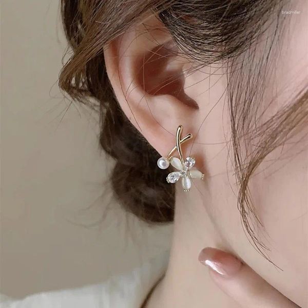 Pendientes de tuerca de moda de Plata de Ley 925 con flor y cruz dorada, CZ transparente para mujer y niña, regalo, joyería de moda, venta al por mayor