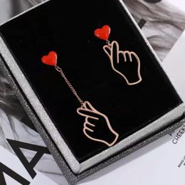 Boucles d'oreilles à la mode coréenne doigt coeur boucle d'oreille pour les femmes amour main geste asymétrie saint valentin collier Pendientes Bijoux