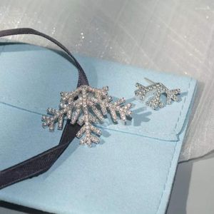 Stud -oorbellen uniek ontwerp sneeuwvlok dubbele laag oor noppen 925 sterling zilveren luxe gevoel asymmetrisch voor vrouwen sieraden