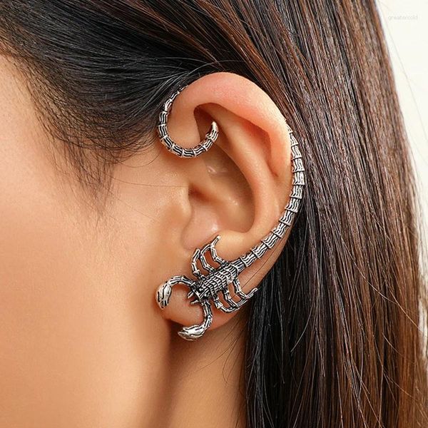 Pendientes de tuerca Vintage gótico oscuro escorpión para mujeres y hombres Clip Piercing pendiente gótico Punk joyería de personalidad Halloween Cosplay