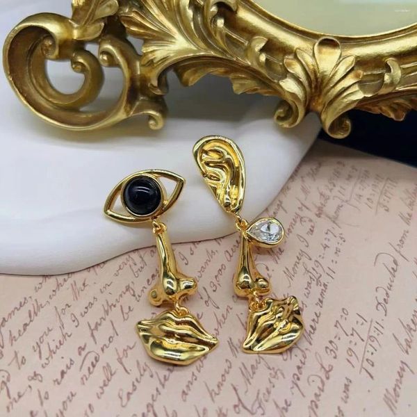 Boucles d'oreilles à tige vintage yeux nez bouche plaqué or 18 carats lumière occidentale luxe