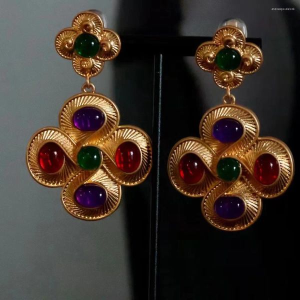 Pendientes de tachuelas Vintage Gold Gold Electroplated High-End para Damas