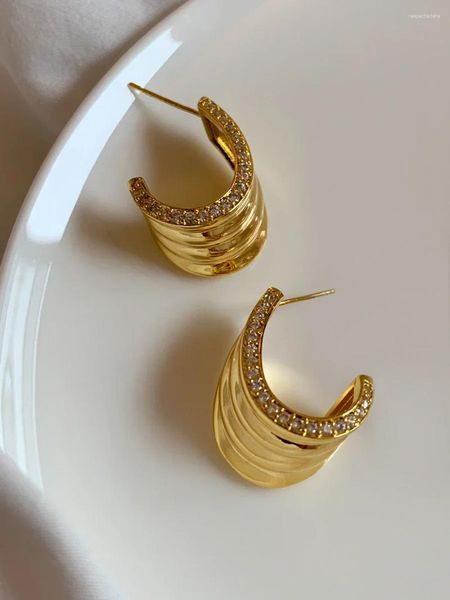 Boucles d'oreilles étalon vintage métallique polyvalent en orage d'or et luxe léger géométrique