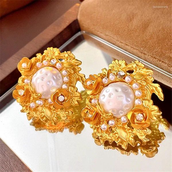 Boucles d'oreilles Vintage en perles et fleurs pour femmes, couleur or, feuilles métalliques rondes, bijoux géométriques rétro français, 2024