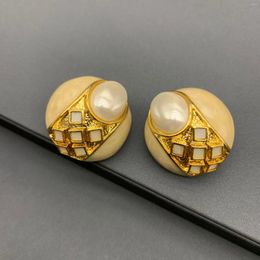 Boucles d'oreilles étalon bouton d'incrustation de perles vintage pour femmes bijoux de piste de piste t show sophistiqué la tendance boho ins japon corée